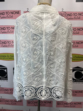 Load image into Gallery viewer, White Boho Lace Overshirt (Size M)
