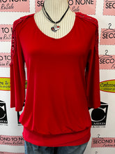 Charger l'image dans la galerie, Joseph Ribkoff Lace Shoulder Red Blouse (Size 6)
