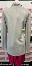 Charger l'image dans la galerie, Grey Faux Suede Over Coat (Size M/L)
