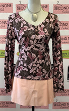 Load image into Gallery viewer, Pink Leaf Knit Top (L)
