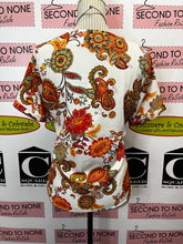 Load image into Gallery viewer, NWT Sioni Paisley Pop Top (Size M)
