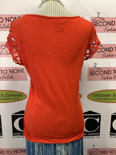 Load image into Gallery viewer, Verve Lace Front Top (Size L)
