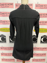 Charger l'image dans la galerie, Black Cotton Button Front Top (Size M)
