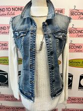 Load image into Gallery viewer, White Ribbed-Knit Sweater (Size S)
