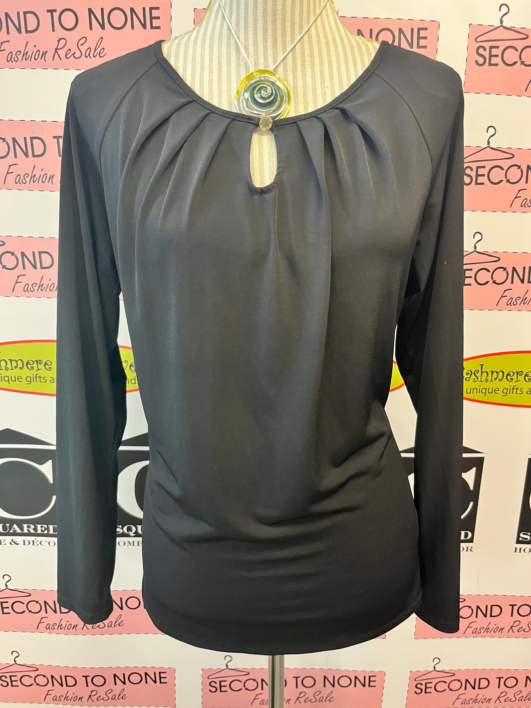 Jones New York Keyhole Black Top (Size M)