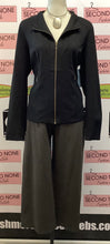 Load image into Gallery viewer, Champion Cropped Tights (L)
