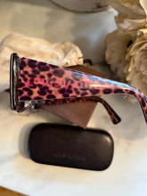 Load image into Gallery viewer, REAL LV  Sunglasses with Box, Case &amp; Sleeve
