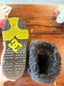 DC Black Chalet Boots (Size 8)