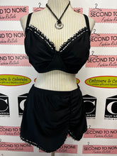 Load image into Gallery viewer, B&amp;W Skort Swim Set (Size M)

