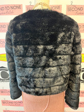 Load image into Gallery viewer, Chic Faux Fur Bomber Jacket (Size S/M)
