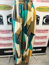 Load image into Gallery viewer, Multi-Patterned 2-Piece Pant/Duster Set (Size M)
