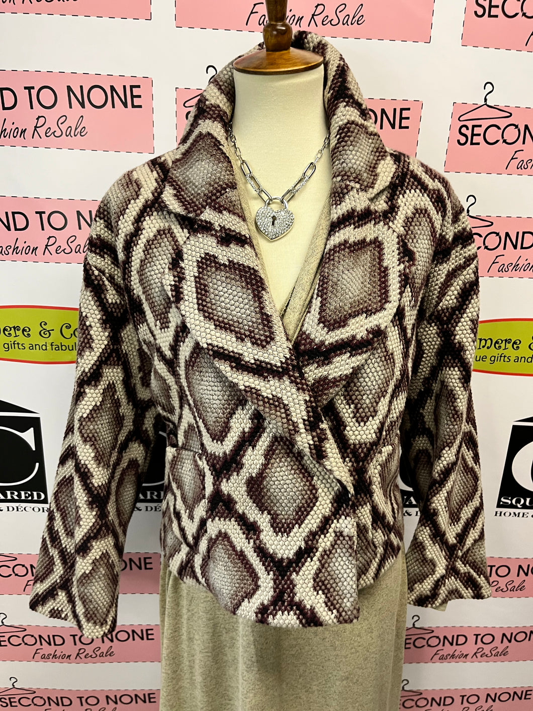 Textured Diamond-Pattern Jacket (Size L)
