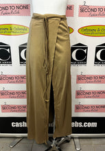 Cargar imagen en el visor de la galería, NWT Tan Illusion Suede Wrap Maxi Skirt (Size M)

