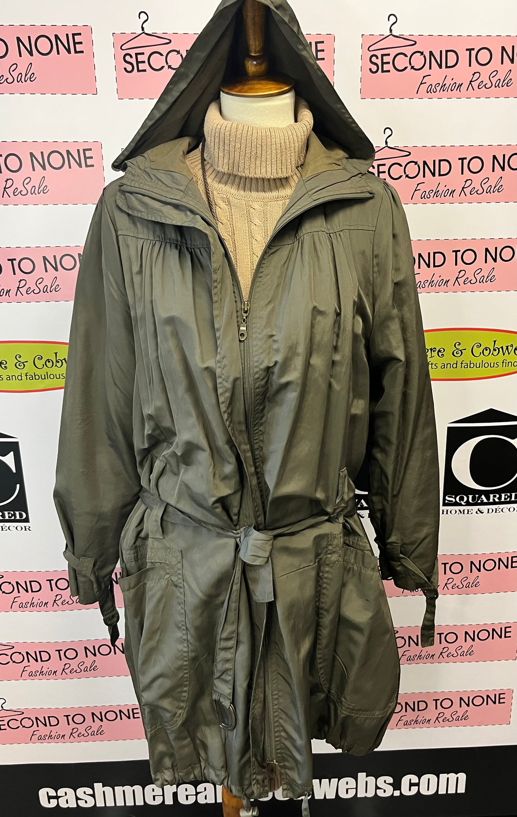 Hooded Light Weight Jacket (Size M)