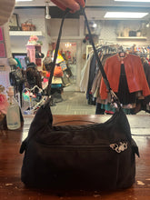 Cargar imagen en el visor de la galería, Travelon Anti-Theft Shoulder Bag
