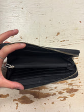 Load image into Gallery viewer, GUESS Black Wallet
