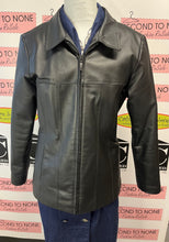Cargar imagen en el visor de la galería, Fairweather Black Zip Up Leather Jacket (Size M)
