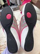 Charger l'image dans la galerie, Pink Puma Etoile Tennis Shoes (Size 8.5)
