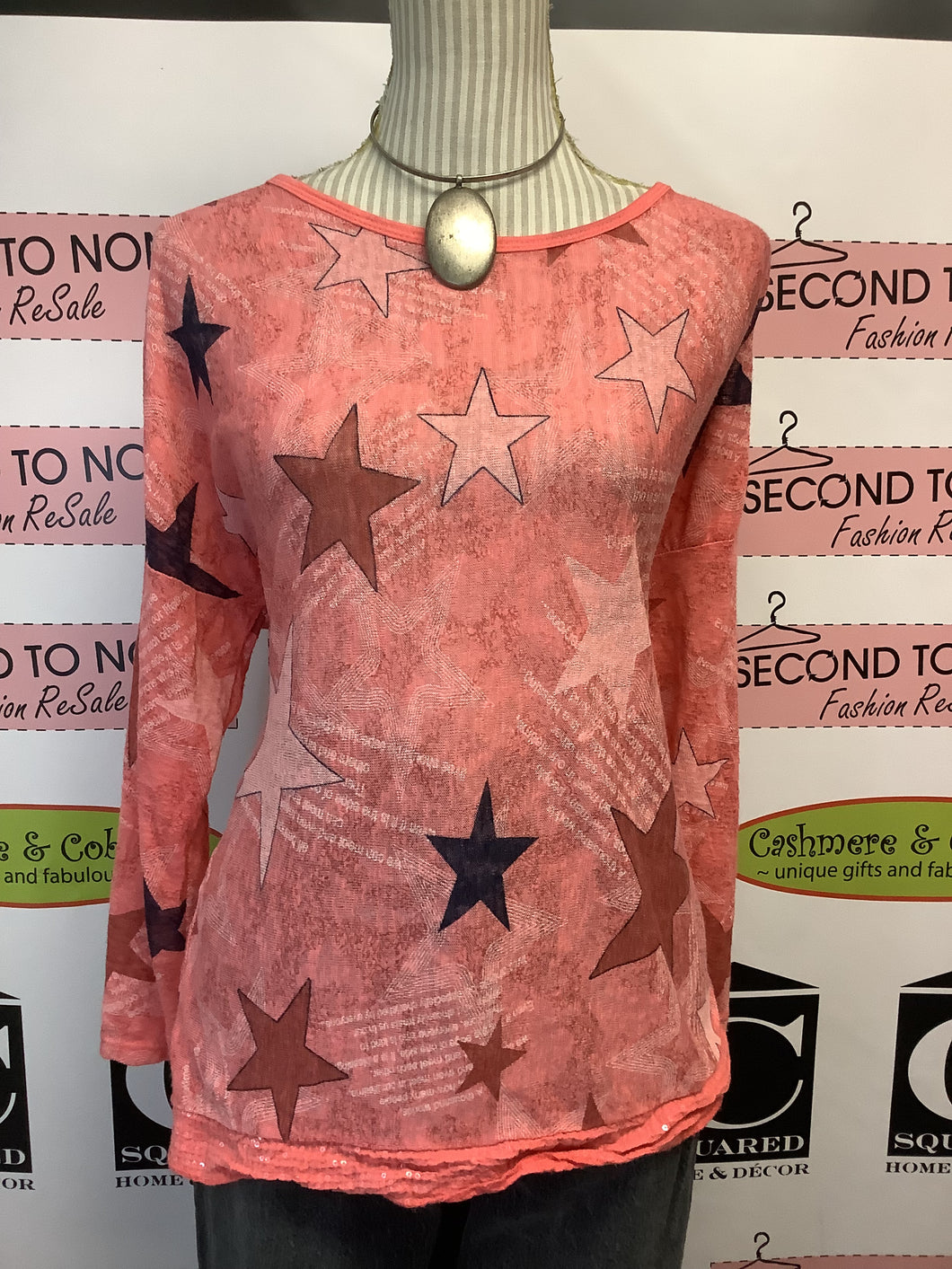 Label Starburst Top (Size S/M)