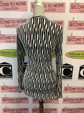Load image into Gallery viewer, Zebra Light Cardigan (Size M)
