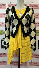 Load image into Gallery viewer, Sunshine Plaid Cardigan (S)
