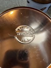 Cargar imagen en el visor de la galería, Vintage Kitchen Cannister Set
