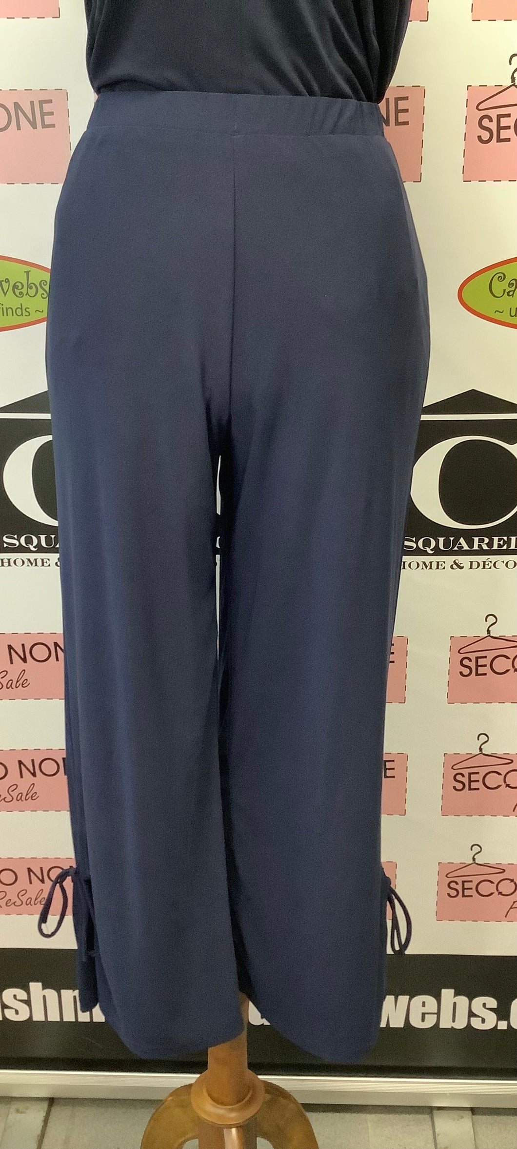 Red Coral Navy Pants (Size S)