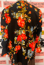 Load image into Gallery viewer, Black &amp; Colourful Floral Print Jacket (Size M)
