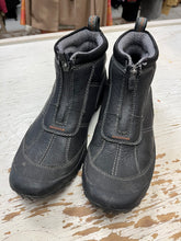 Load image into Gallery viewer, Clark’s Muckers Waterproof Ankle Boots (Size 10/Men’s 8)
