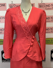 Load image into Gallery viewer, Vintage Town &amp; Country Skirt Set (10)
