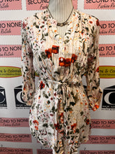 Load image into Gallery viewer, Hilary Radley Floral Tie Waist Top (Size S)
