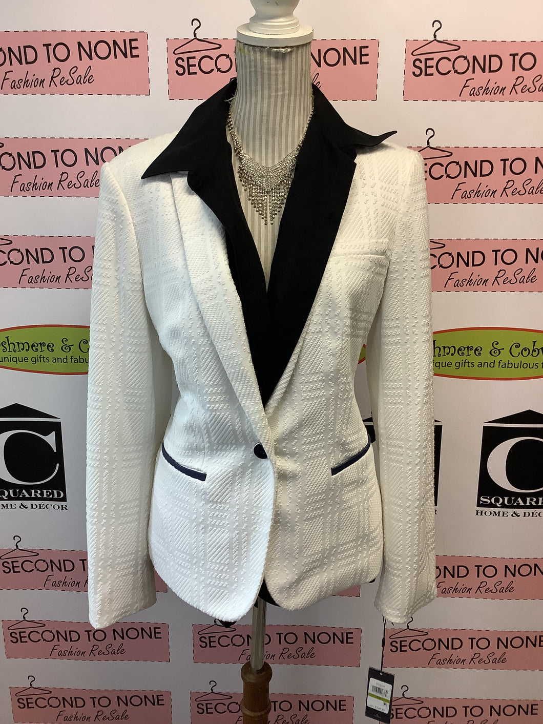 BNWT Tommy Hilfiger Blazer (Size 14)