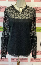 Load image into Gallery viewer, Esqualo Black Lace Long Sleeve (Size Petite 2XL)
