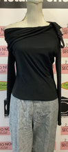 Load image into Gallery viewer, Frank Lyman Off The Shoulder Top (Size S/M)
