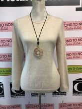 Load image into Gallery viewer, L.L Bean Cashmere Sweater (Size Petite M)
