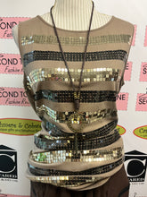Load image into Gallery viewer, Tribal Sequin-Detailed Top (Size L)
