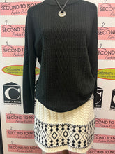Load image into Gallery viewer, Chunky Knit Skirt (Size L)
