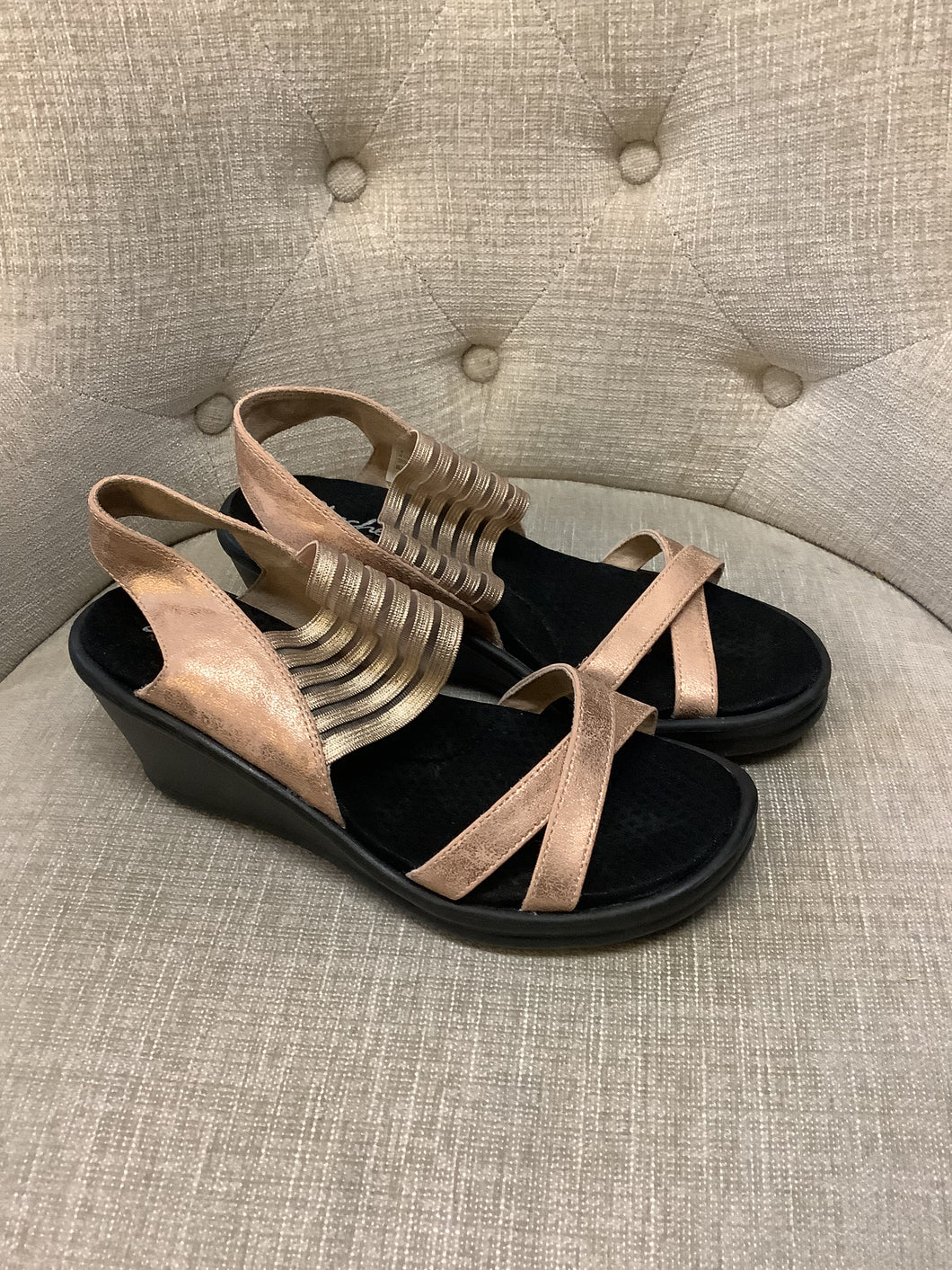 Skechers Memory Foam Sandals (Size 8)