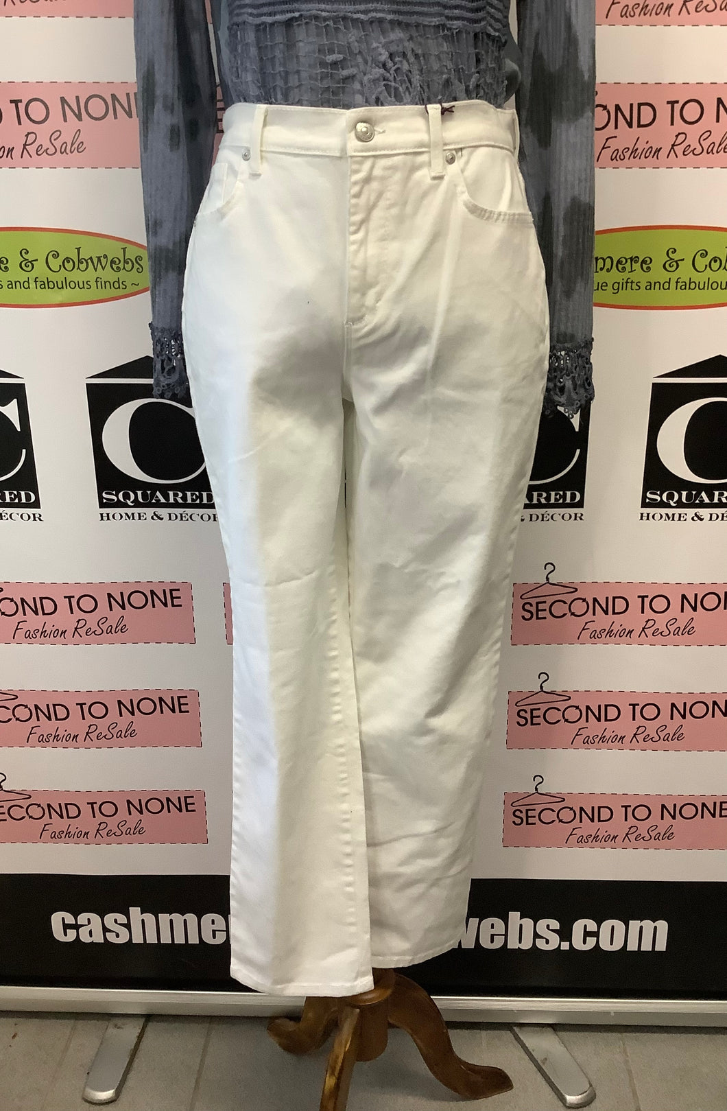 NWT Amanda White Classic Rise Jeans (Size 10)