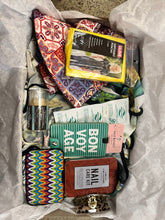 Load image into Gallery viewer, Women&#39;s Mystery Box (Travel Theme)
