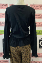 Load image into Gallery viewer, GAP Black Gathered Top (XL)
