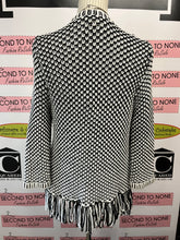 Load image into Gallery viewer, Chico’s B&amp;W Knit Fringe Sweater (Size L)
