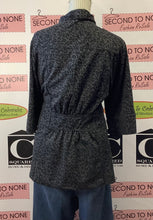 Load image into Gallery viewer, Soft Animal Print Blazer (2X)
