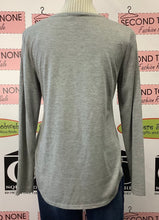 Load image into Gallery viewer, Jones NY Silver Sparkle Striped Top (S)
