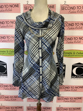 Cargar imagen en el visor de la galería, Pure Essence Blue Plaid Tunic (Size S)
