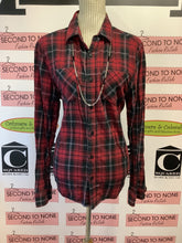 Load image into Gallery viewer, Urban Heritage Plaid Button Up (Size M)
