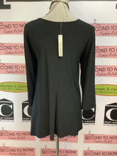 Cargar imagen en el visor de la galería, NWT Come N See Elegant Draped Blouse (Size M)
