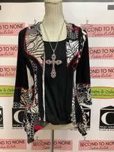 Cargar imagen en el visor de la galería, Cleo Petites Basic T-Shirt (Size M)
