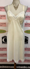 Load image into Gallery viewer, Vintage 2 PC Slip Dress With Robe (Size 36 Tall)
