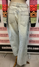 Charger l'image dans la galerie, Garage Distressed Baggy Jeans (Size 11)
